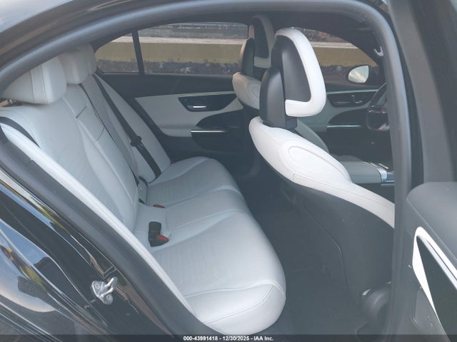 43991418 :رقم المزاد ، W1KAF4HB6PR076981 vin ، 2023 Mercedes-benz C 300 4matic مزاد بيع