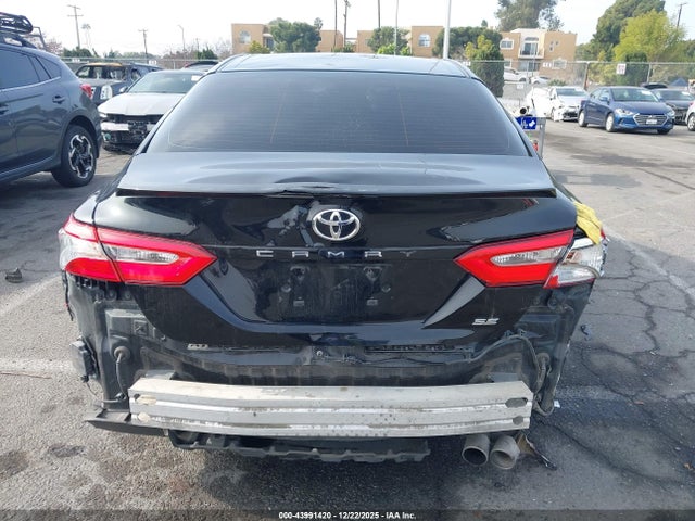 4T1B11HK0JU127094 Toyota CAMRY SE