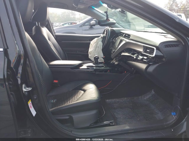 4T1B11HK0JU127094 Toyota CAMRY SE