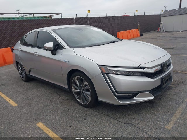 JHMZC5F33JC005558 Honda Clarity Plug-in Hybrid Touring