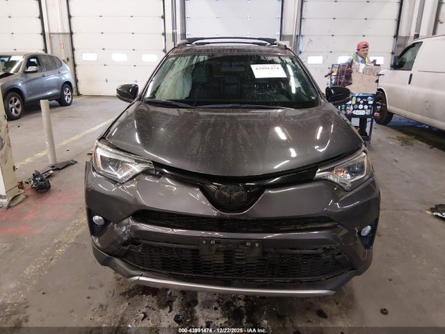 JTMJFREV5GJ085790 Toyota RAV4 SE