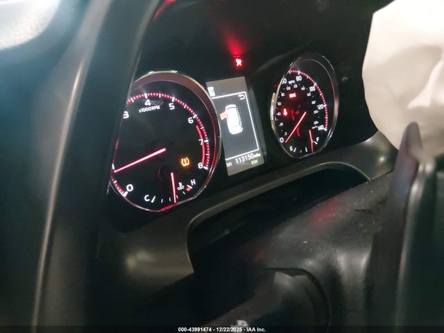 JTMJFREV5GJ085790 Toyota RAV4 SE