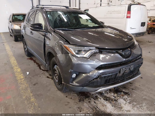 JTMJFREV5GJ085790 Toyota RAV4 SE