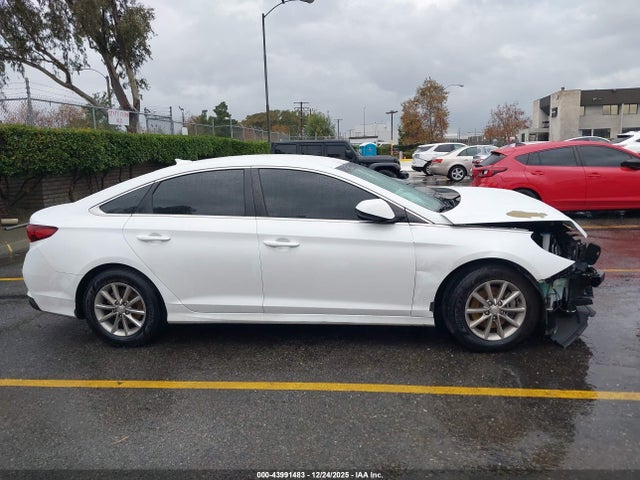 Hyundai SONATA SE 2019 5NPE24AF2KH763914 Image 13