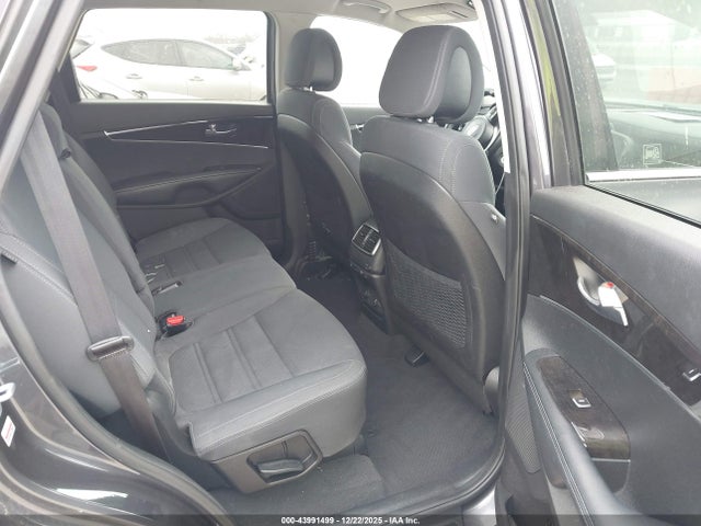 Продаж на аукціоні авто 2016 Kia Sorento 2.4l Lx, vin: 5XYPG4A30GG017203, номер лоту: 43991499