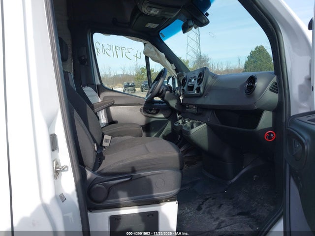 2023 Mercedes-benz Sprinter 2500 High Roof 4-cyl Diesel მანქანა იყიდება აუქციონზე, vin: W1Y4KCHY3PT146999, აუქციონის ნომერი: 43991502