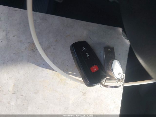 2017 TOYOTA PRIUS JTDKARFUXH3047194 Photo 10