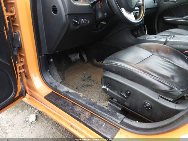 2C3CDXCT2EH140168 Dodge Charger R/t Max