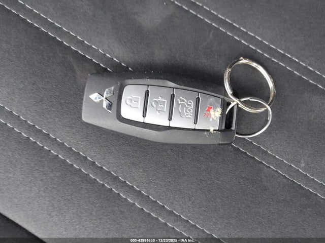 2024 MITSUBISHI OUTLANDER JA4J4VA8XRZ064575 Photo 10