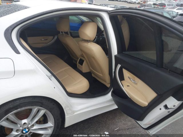 2018 BMW 320I WBA8E1G58JNU89986 Photo 7