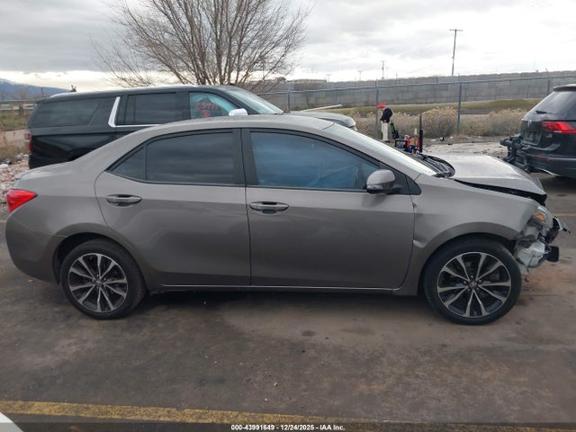 5YFBURHE6HP628843 Toyota COROLLA SE