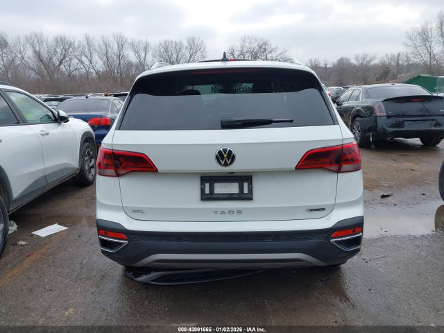 Aukcja sprzedaży 2023 Volkswagen Taos 1.5t Sel, vin: 3VV2X7B27PM349788, numer aukcji: 43991665