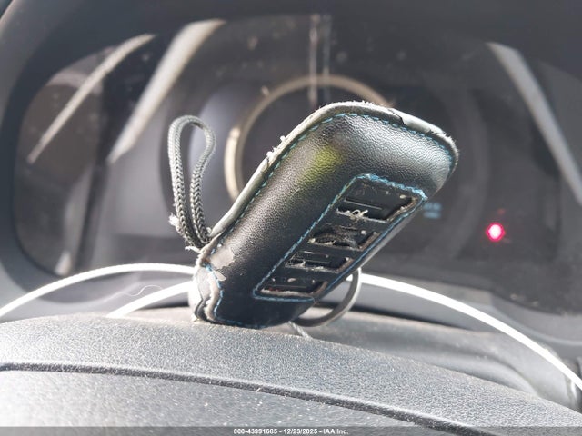 2017 LEXUS RC 200T JTHHA5BC9H5004873 Photo 10