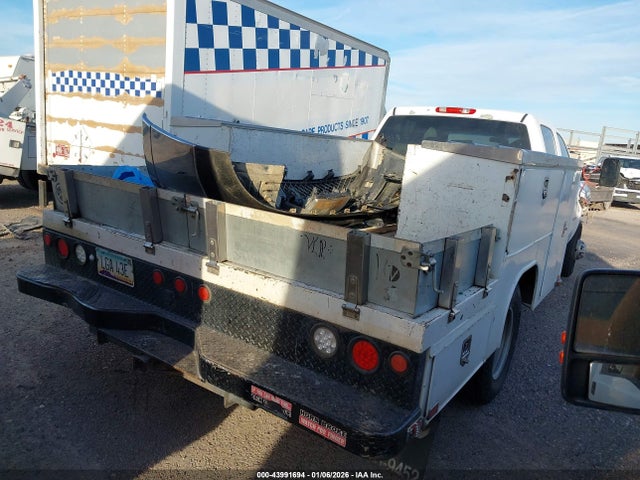 1GB4CZC80EF157647 Chevrolet Silverado 3500hd Chassis Work Truck