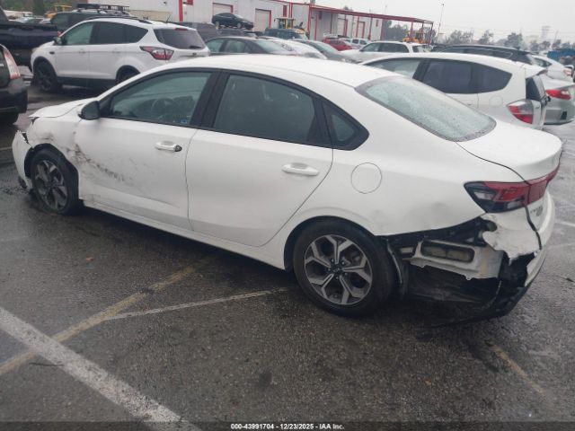 2021 KIA FORTE 3KPF24AD3ME309813 Photo 2