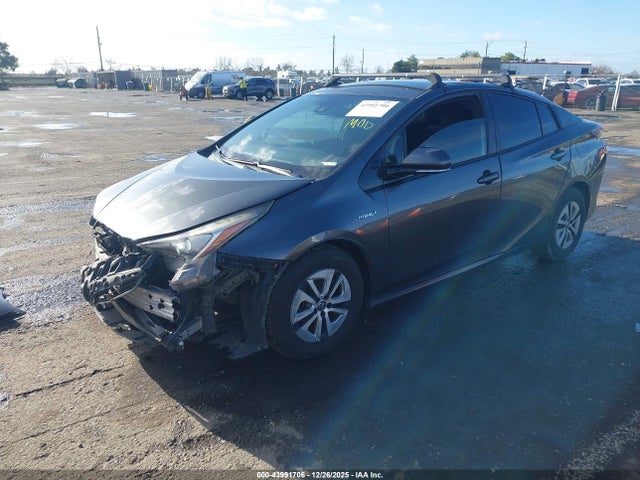 JTDKARFU9H3032282 Toyota Prius Two Eco
