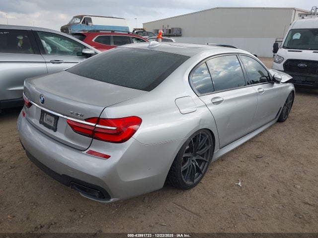 2017 BMW 740I WBA7E2C38HG740560 Photo 3