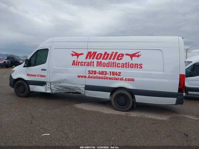 W1Y4NDHY5RT158684 Mercedes-Benz Sprinter 2500 High Roof 4-cyl Diesel Ho