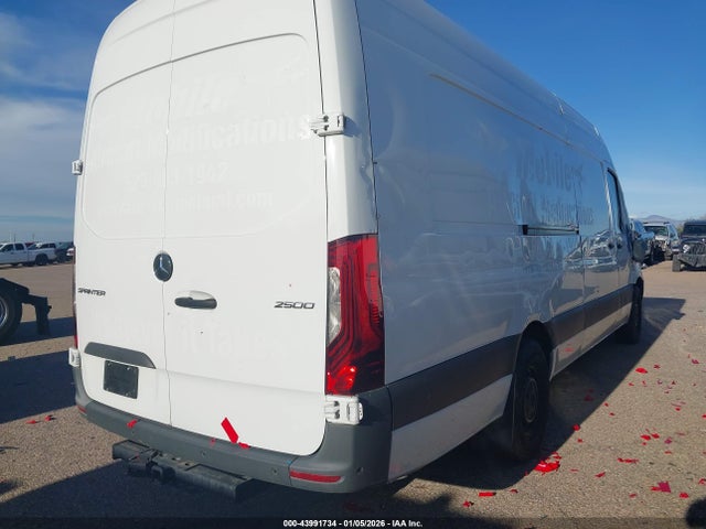 2024 MERCEDES-BENZ SPRINTER 2500 W1Y4NDHY5RT158684 Photo 3