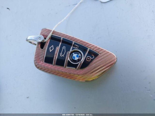 2018 BMW X1 WBXHT3C37J5F90886 Photo 10