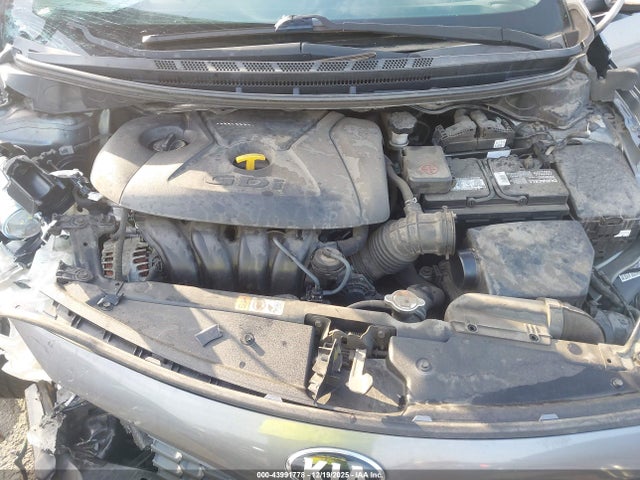 KNAFX5A81G5628912 KIA FORTE EX