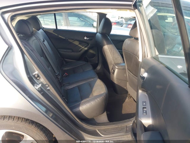 KNAFX5A81G5628912 KIA FORTE EX