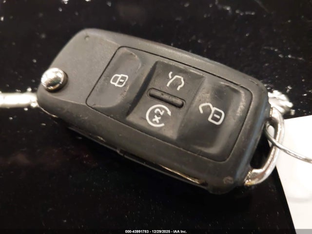 Продажа на аукционе авто 2020 Volkswagen Passat 2.0t Sel, vin: 1VWCA7A3XLC006173, номер лота: 43991783