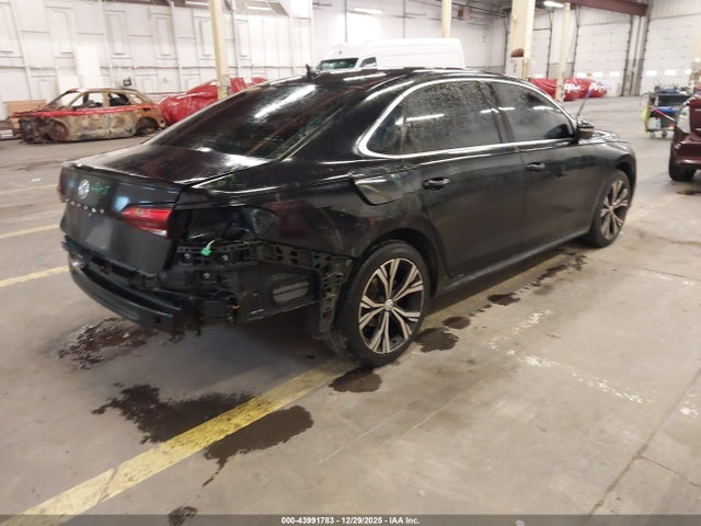 Продажа на аукционе авто 2020 Volkswagen Passat 2.0t Sel, vin: 1VWCA7A3XLC006173, номер лота: 43991783