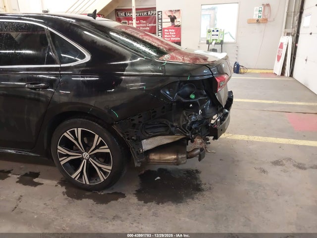 Продажа на аукционе авто 2020 Volkswagen Passat 2.0t Sel, vin: 1VWCA7A3XLC006173, номер лота: 43991783