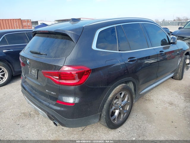 2020 BMW X3 5UXTY3C0XL9D03467 Photo 3