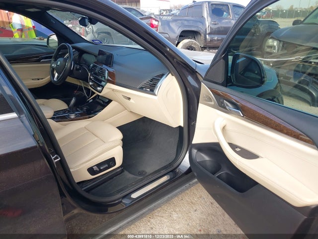 2020 BMW X3 5UXTY3C0XL9D03467 Photo 4