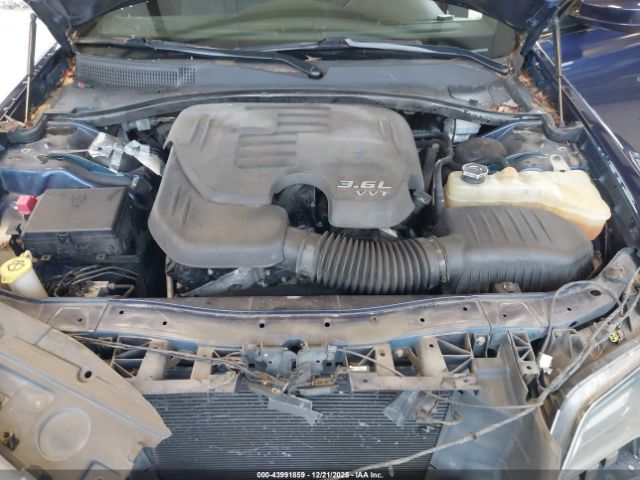 2015 CHRYSLER 300 2C3CCABG6FH872292 Photo 9