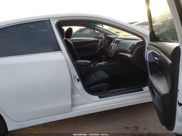 2016 NISSAN ALTIMA 1N4AL3AP3GN374792 Photo 4