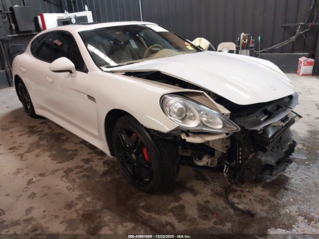 2012 PORSCHE PANAMERA WP0AA2A7XCL071024