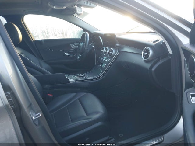 2019 MERCEDES-BENZ C 300 55SWF8DB0KU304712 Photo 4