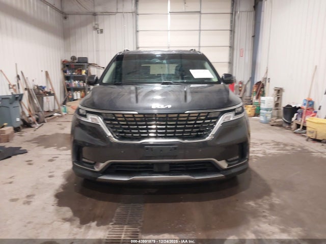 43991879 :رقم المزاد ، KNDNE5H3XP6224497 vin ، 2023 Kia Carnival Mpv Sx مزاد بيع