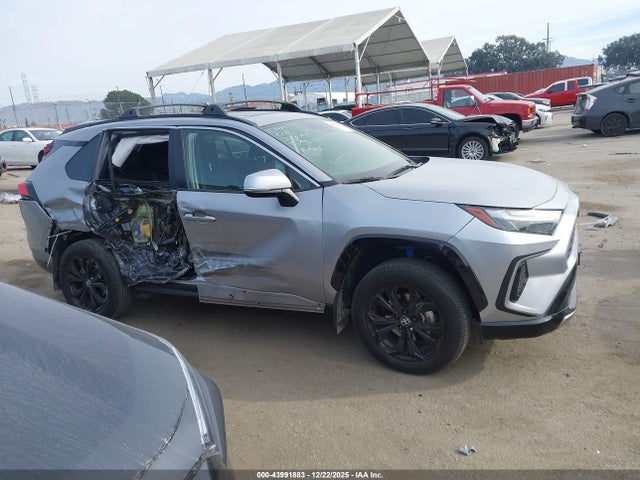 Toyota Rav4 Hybrid Se 2024 JTM16RFV3RD137725 Image 13
