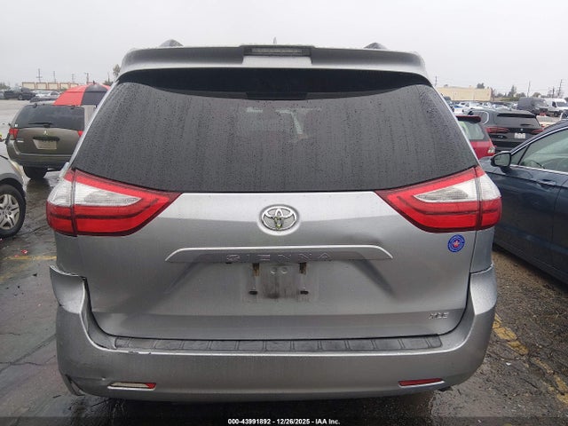 Toyota Sienna Xle 8 Passenger 2018 5TDYZ3DC3JS911095 Image 16