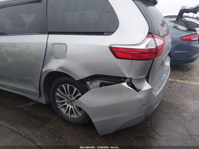 Toyota Sienna Xle 8 Passenger 2018 5TDYZ3DC3JS911095 Image 6