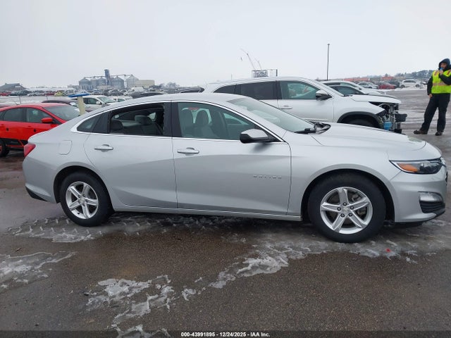 1G1ZC5ST1NF174711 Chevrolet Malibu Fwd 1fl