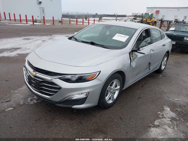 1G1ZC5ST1NF174711 Chevrolet Malibu Fwd 1fl