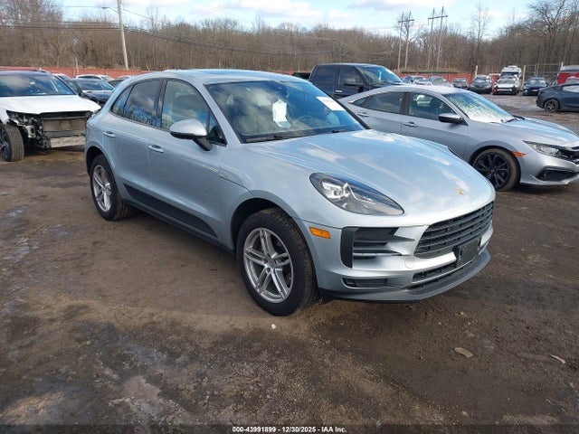 2019 PORSCHE MACAN WP1AA2A58KLB04257