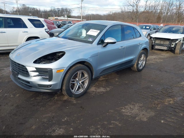 2019 PORSCHE MACAN WP1AA2A58KLB04257 Photo 1