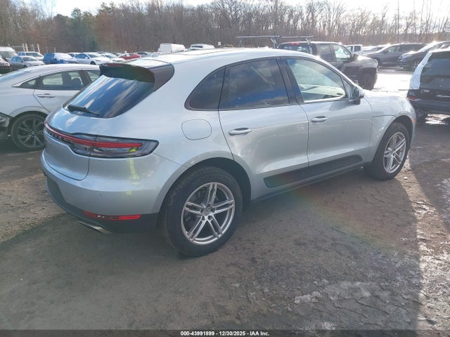 2019 PORSCHE MACAN WP1AA2A58KLB04257 Photo 3