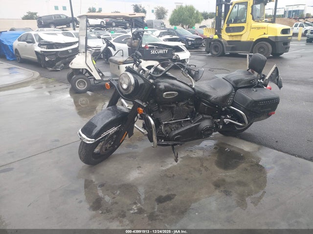 1HD1YBK25PB031927 Harley-Davidson FLHCS