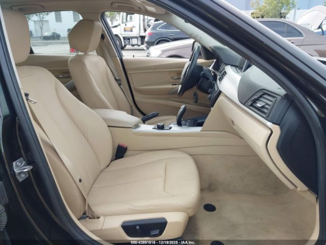 2013 BMW 328I WBA3C1C52DF434941 Photo 4