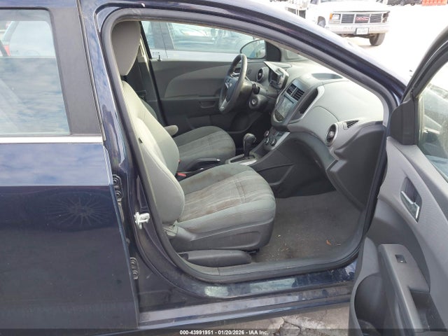 1G1JC5SH6G4181161 Chevrolet Sonic Lt Auto