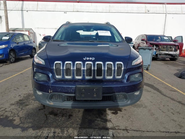 1C4PJMCS8FW594844 Jeep Cherokee Latitude
