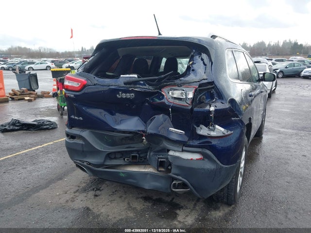 1C4PJMCS8FW594844 Jeep Cherokee Latitude