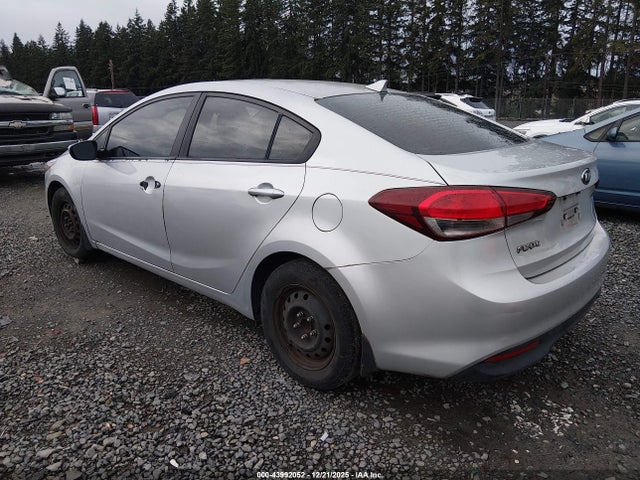 Aukcja sprzedaży 2017 Kia Forte Lx, vin: 3KPFK4A76HE133288, numer aukcji: 43992052